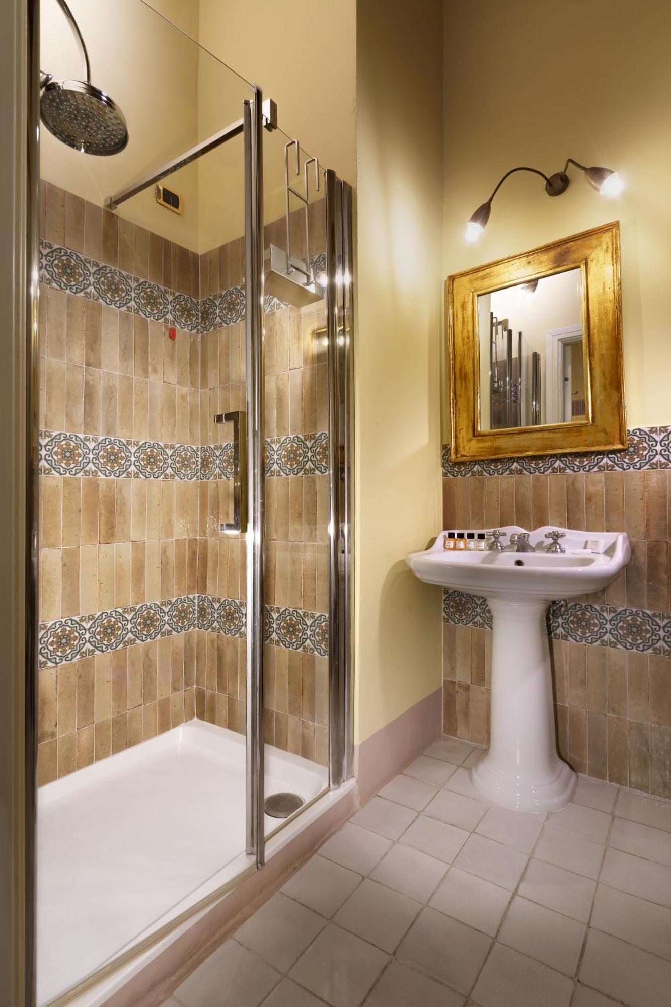 Graziella Patio Hotel Arezzo Dış mekan fotoğraf