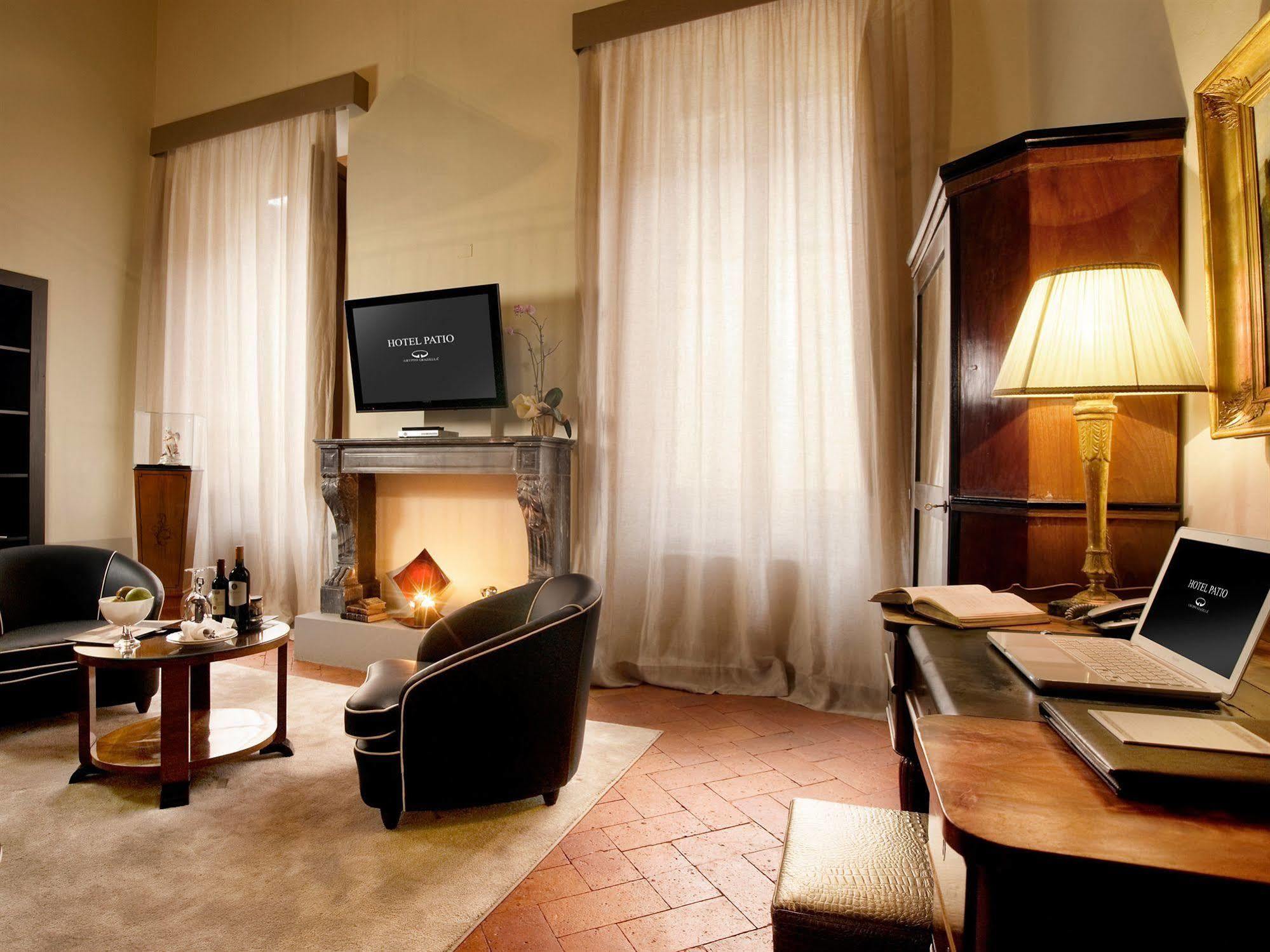 Graziella Patio Hotel Arezzo Dış mekan fotoğraf